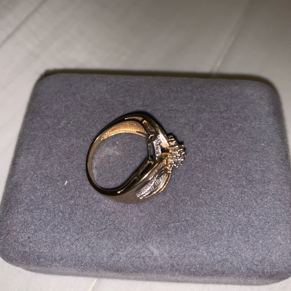 10k gold diamond ring